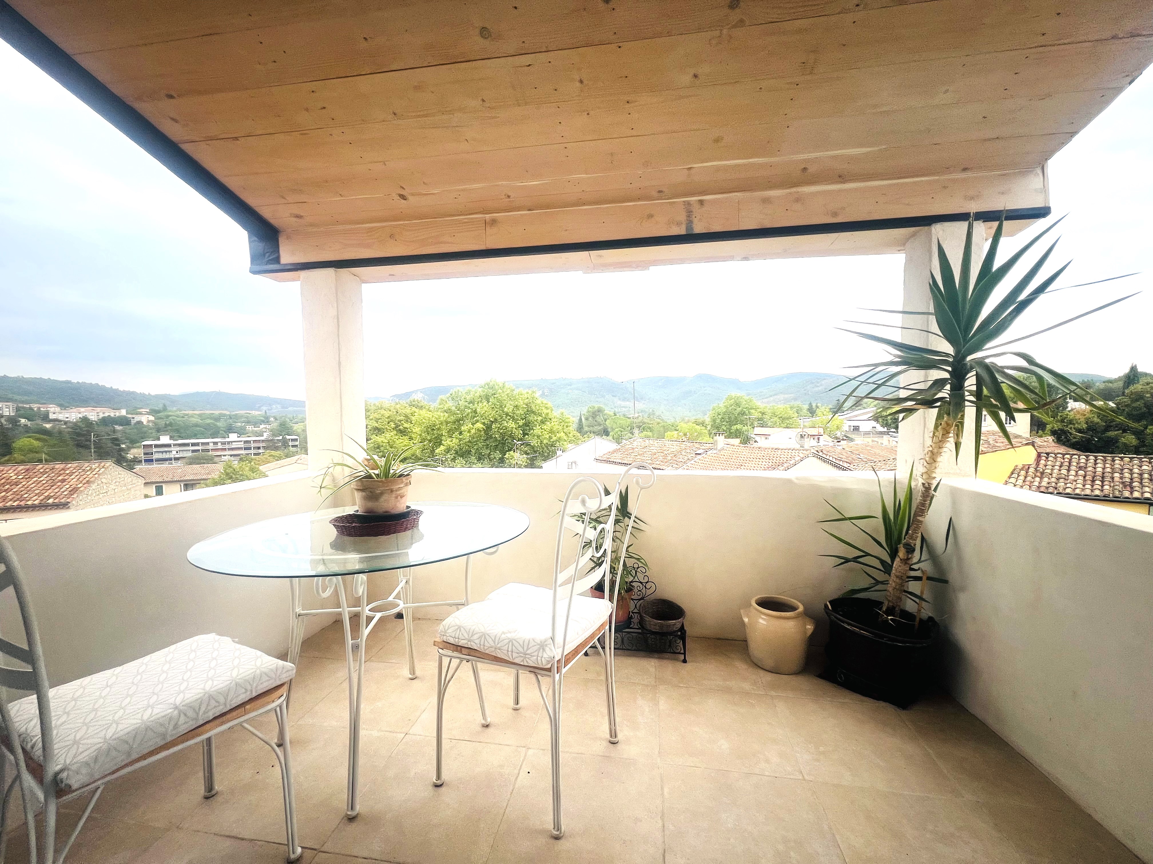 Duplex T2/3 avec Terasse et Cave